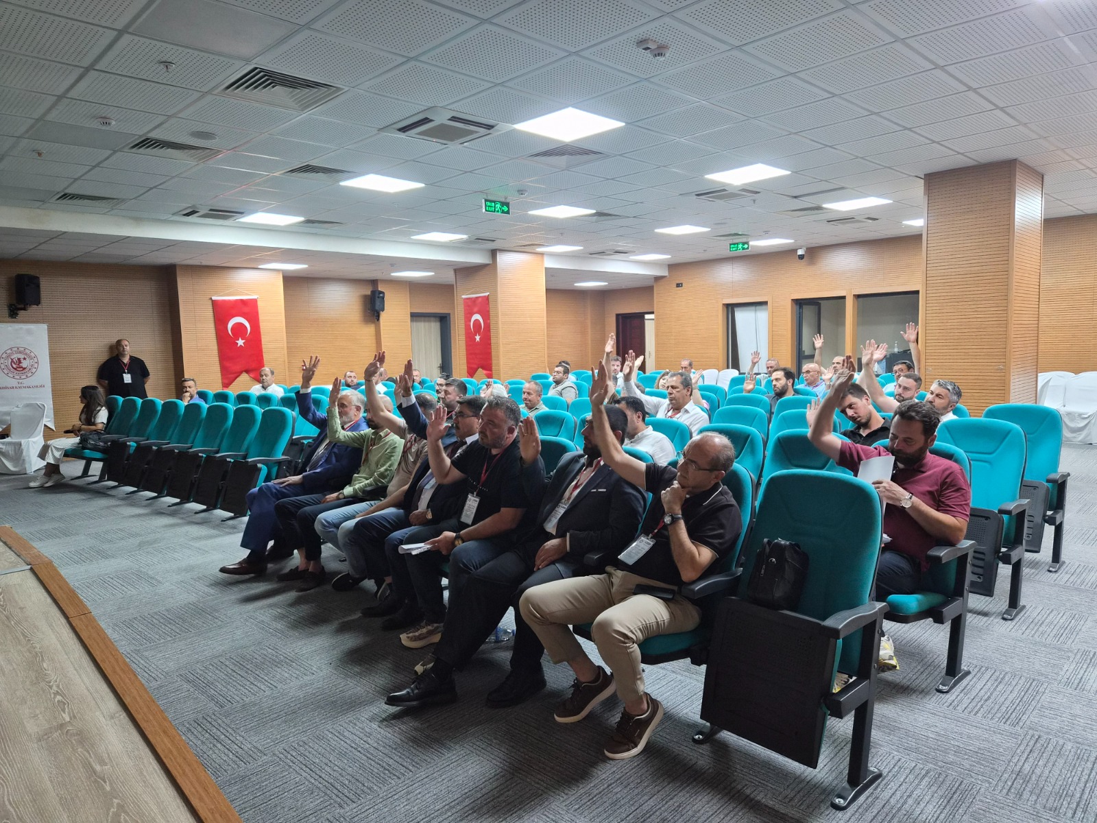 Manisa Valimiz Sayın Vahdettin Özkan'dan Akhisar Zeytin İhtisas OSB'ye Ziyaret